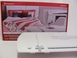 Anschiebetisch Husqvarna VIKING mit variabler F�hrung