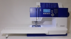 PFAFF - ambition 610 mit gro�em Anschiebetisch