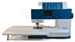 PFAFF - ambition 620 mit groem Anschiebetisch